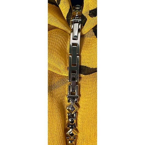 Quartz Japan Movement 22mm Silver Tone Round Silver Tennis Bracelet Stones Bling - Picture 4 of 7